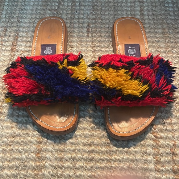 Res Ipsa Rug Sandals - Picture 3 of 5